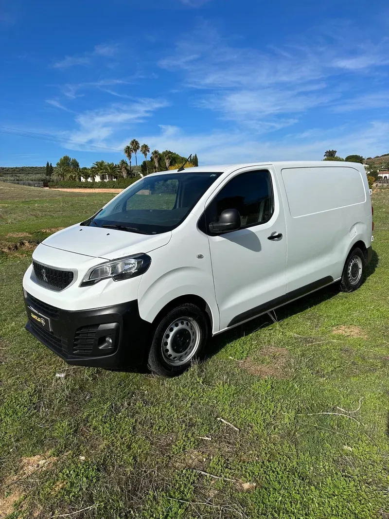 Furgón Long 2.0 BlueHDi 120 Premium 4p