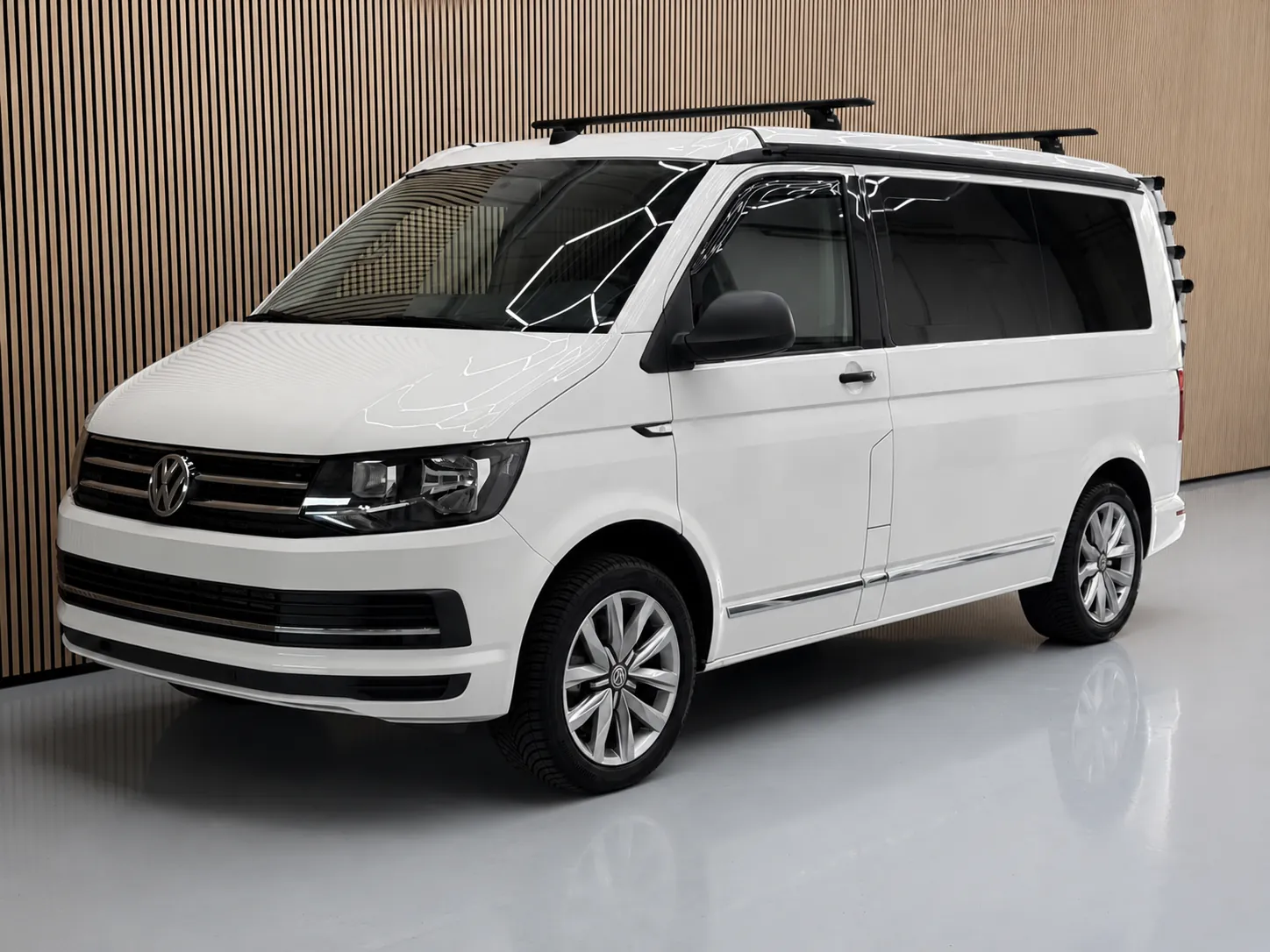 Volkswagen Transporter California Beach Tour TDI 146KW 198CVBMT DSG 4Mot